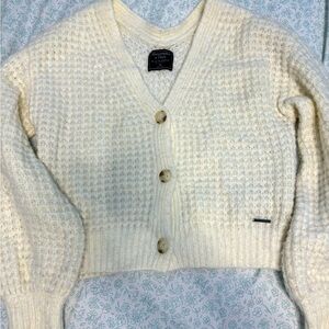 Abercrombie & Fitch Soft White Sweater